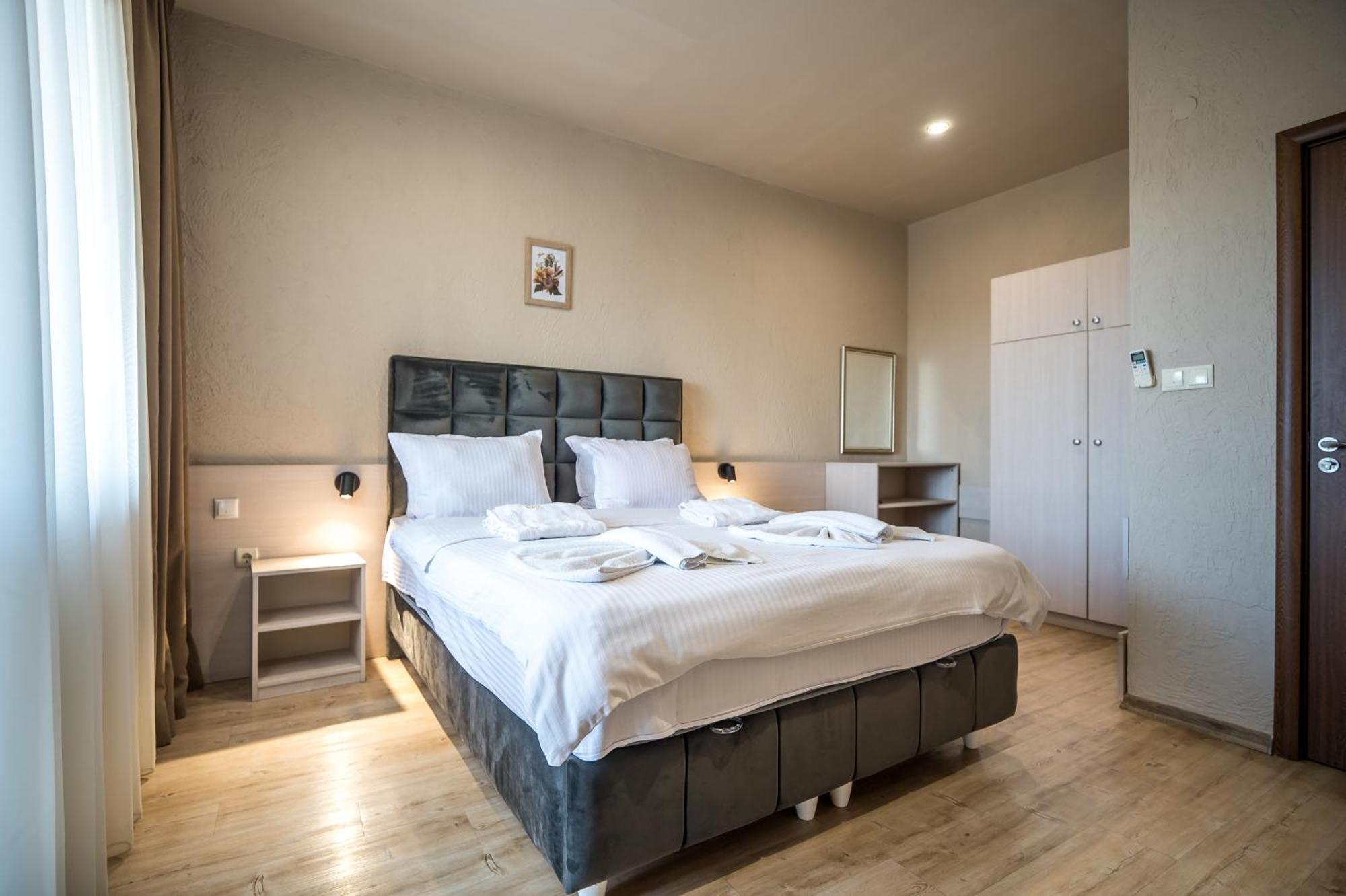 Hotel Royal Bath Banya  Luaran gambar